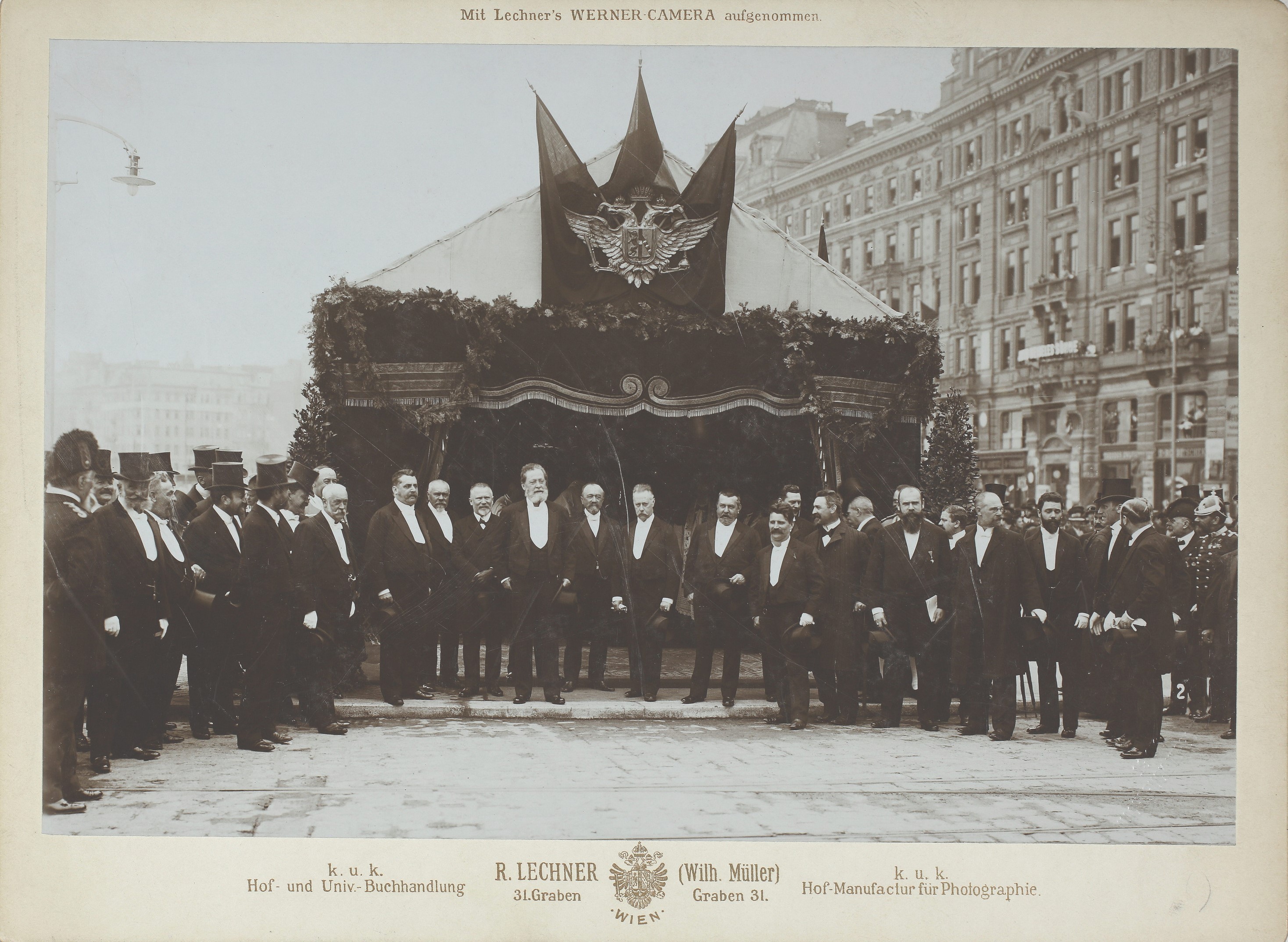 1906, Eröffnung Marienbrücke[5]