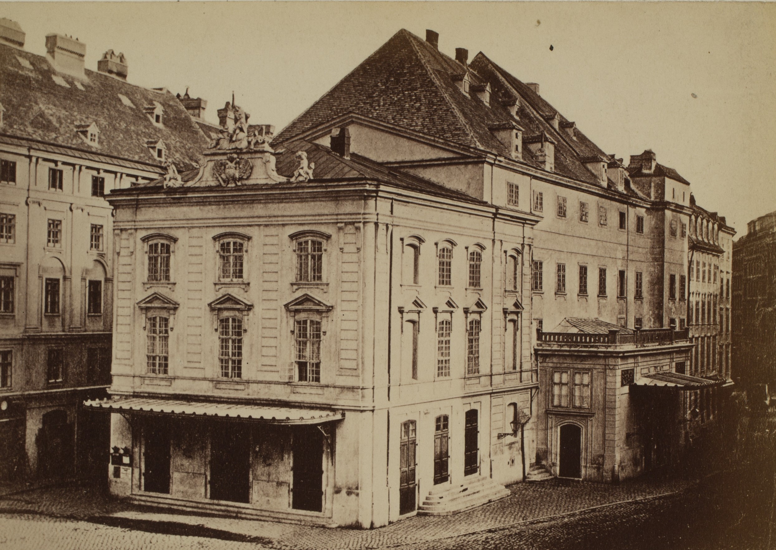 ehemaliges Kärntnertor-Theater, vor 1870[3]