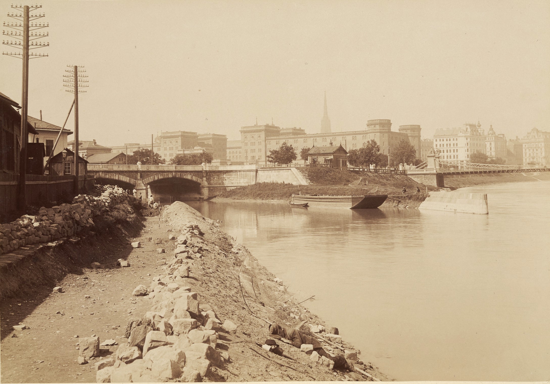 Brücke 1897 mit Einmündung in den Donaukanal[3]